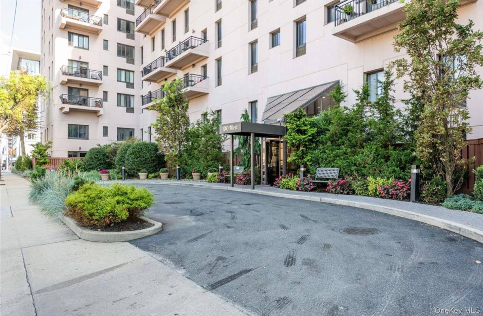 Completely renovated 1 bedroom, 1.