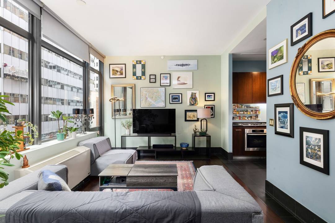 Come see this A line apartment featuring 10 ft ceilings with floor to ceiling windows.