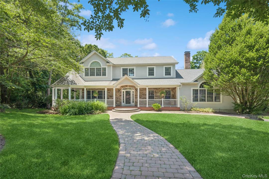 Welcome to this beautifully crafted 5 bedroom, 3.