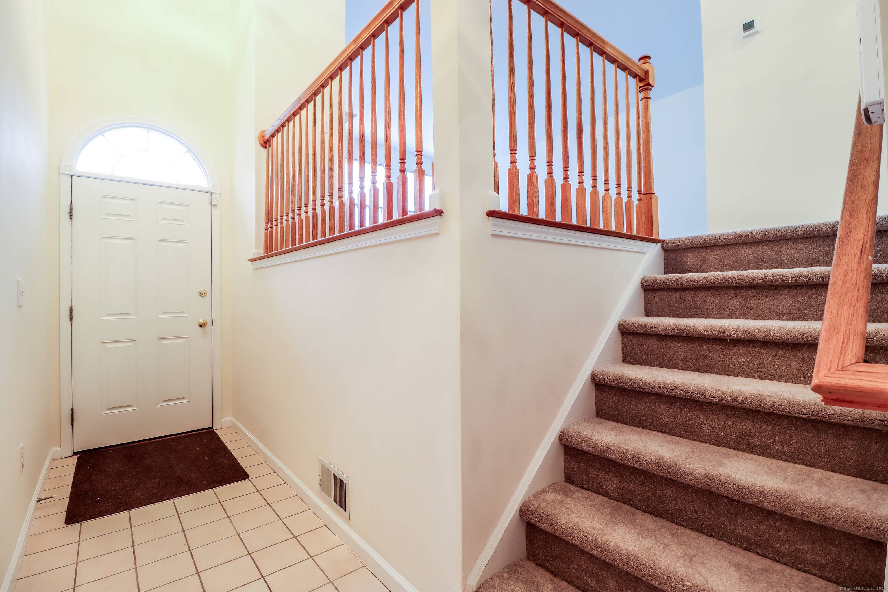 Move in ready condo in sought after Lexington Mews with numerous updates !