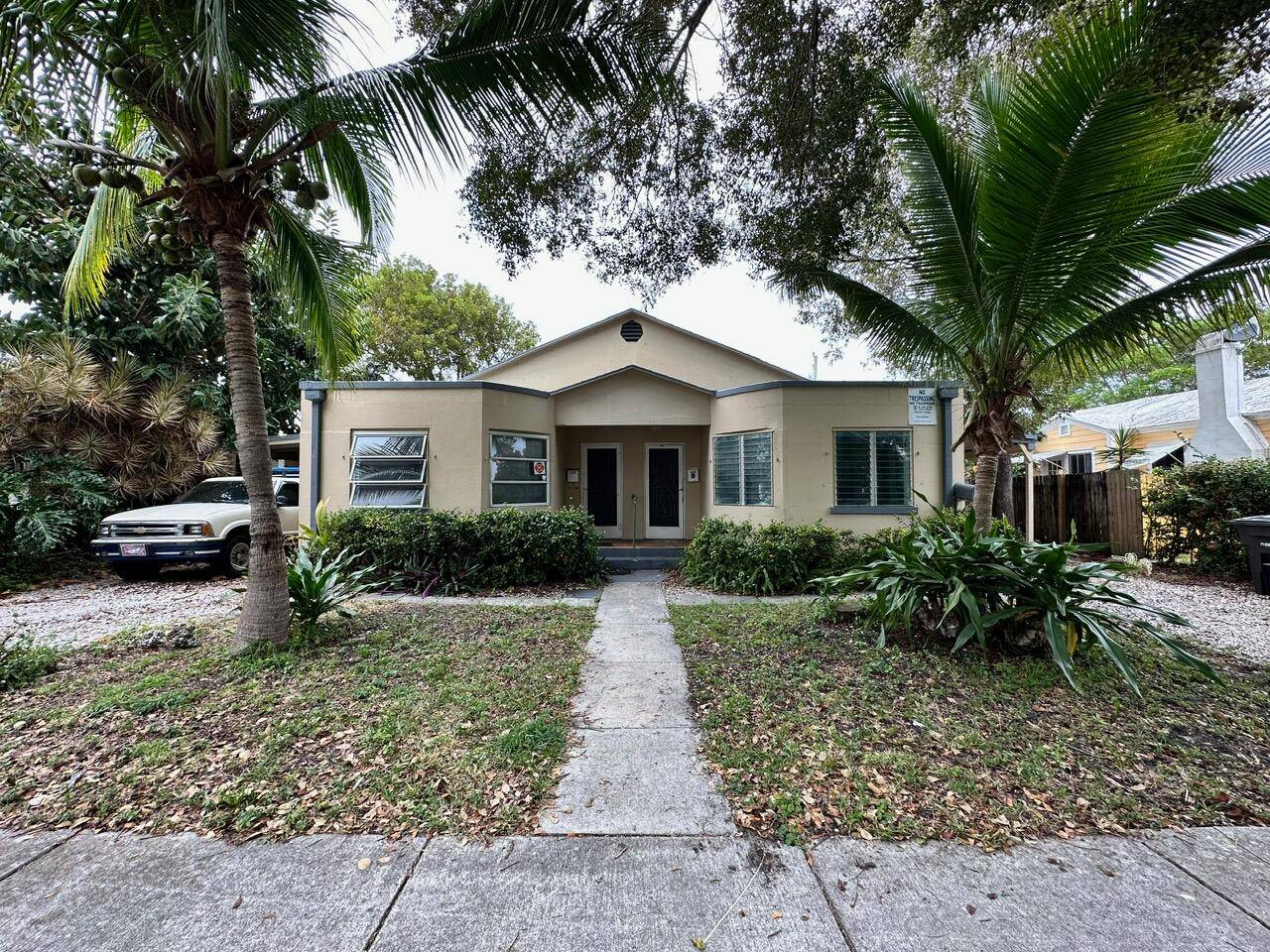 An excellent investment opportunity awaits in the highly sought after East West Palm Beach area !