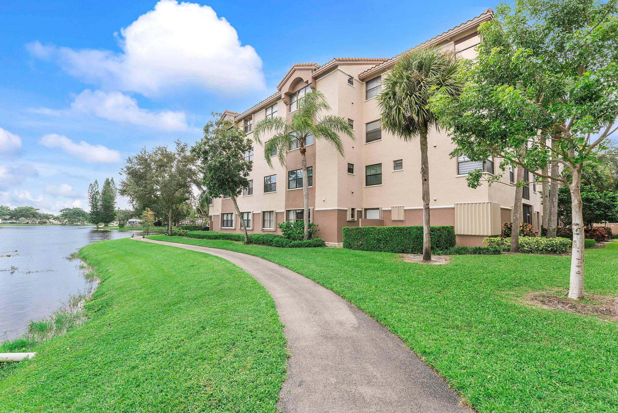 Welcome to this beautifully maintained 3 bedroom, 2 bathroom condo located on the 3rd floor of the highly sought after Bayport Village.