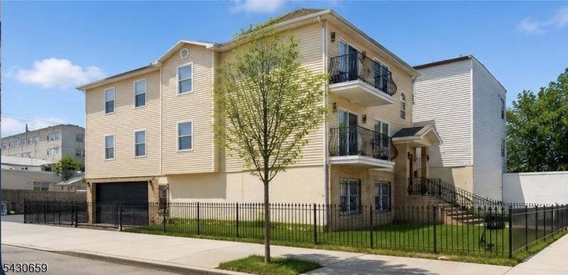Orange St Newark City New Jersey Multi-Story
