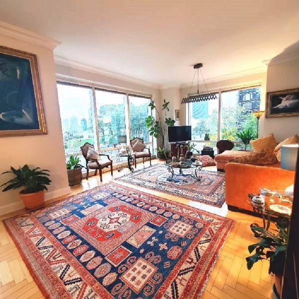 Magnificent 2 BR 2 Baths Apt.