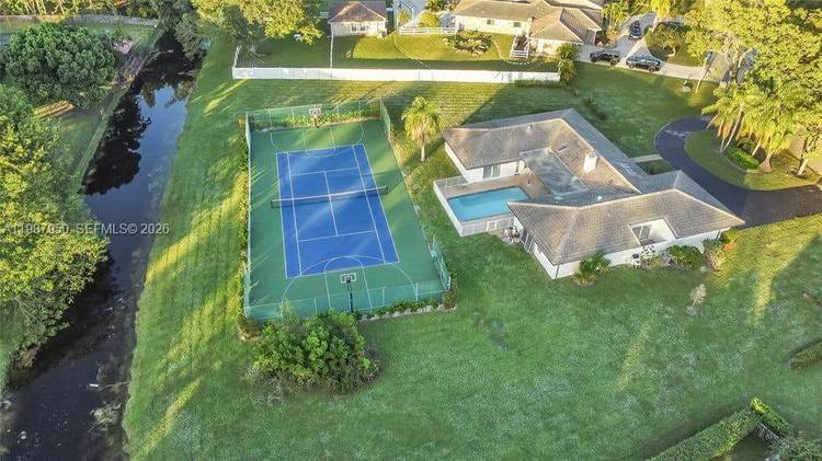 Welcome to this fully renovated, move in ready estate situated on over an acre in the highly sought after community of Running Brook Hills.