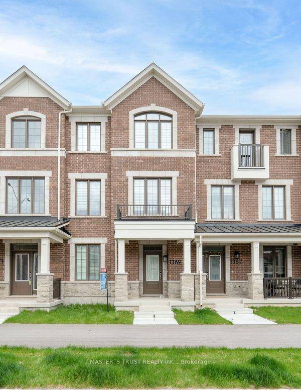 Primer location In Rural Oakville !