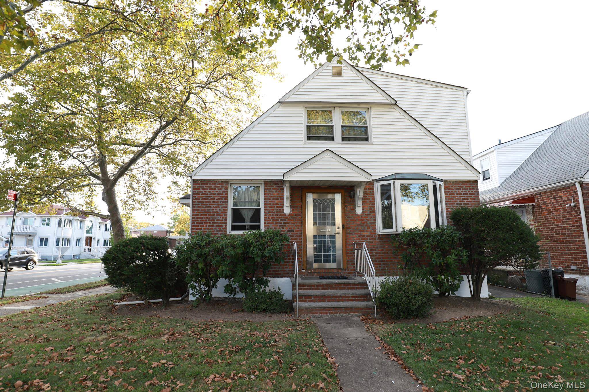 Corner Property, Lot 4000 Sq ft.