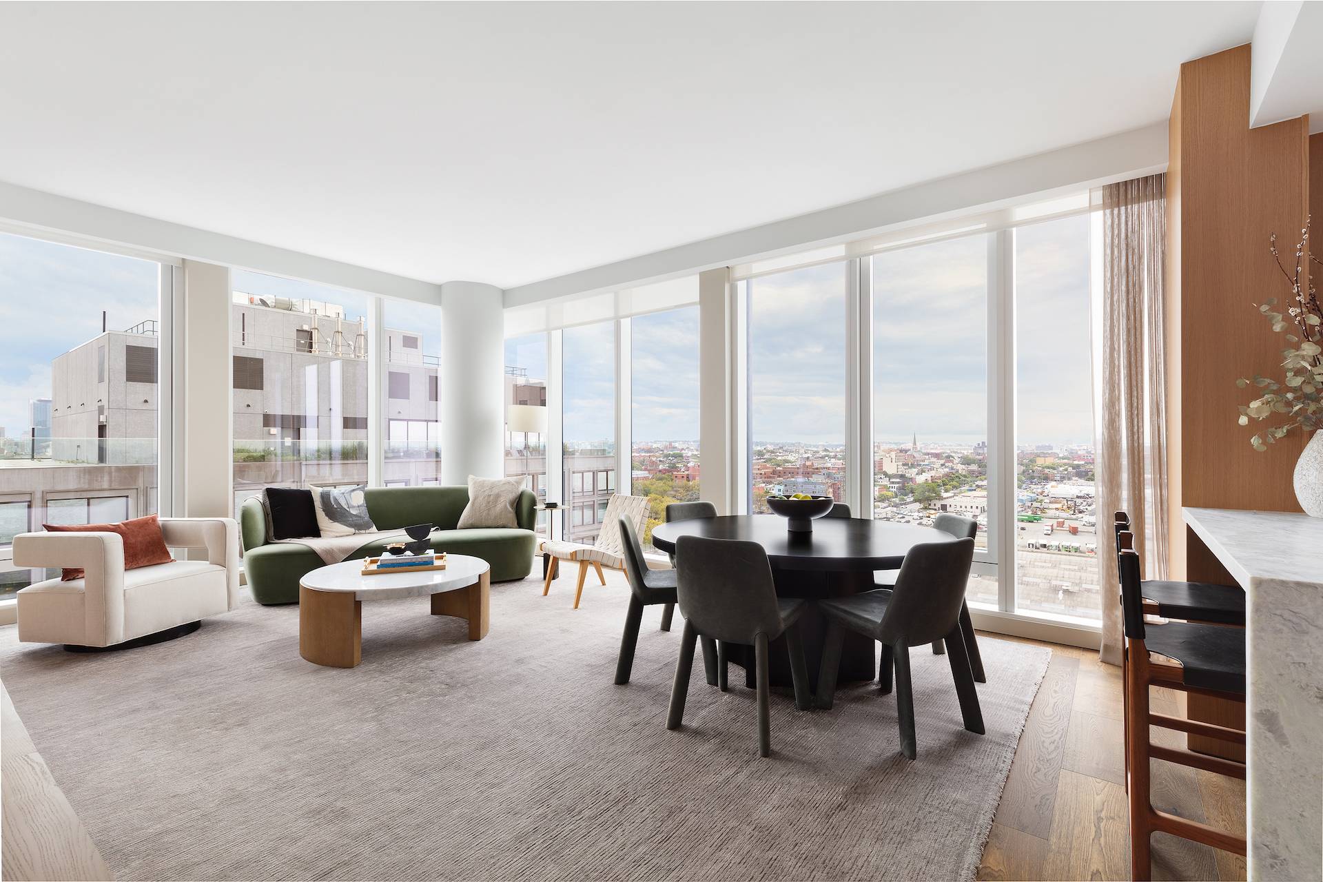 LUXURY WATERFRONT LIVING IN BROOKLYN HEIGHTS.