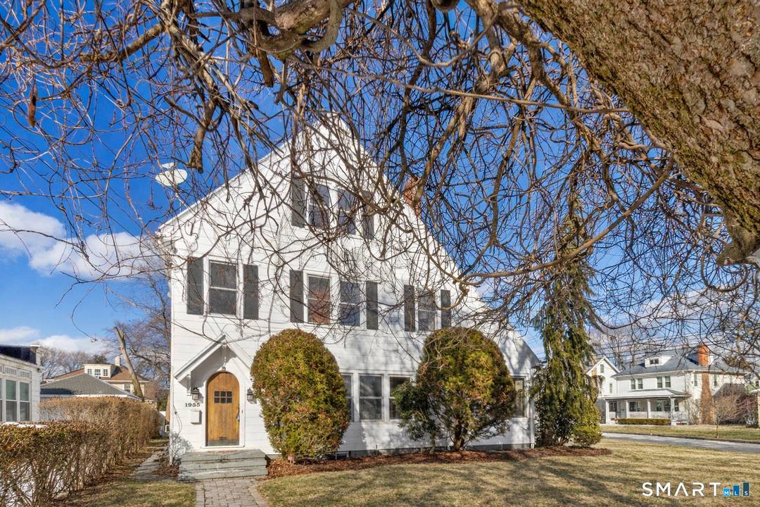 Prestigious Westville Location Spacious 5 bedroom, 3.