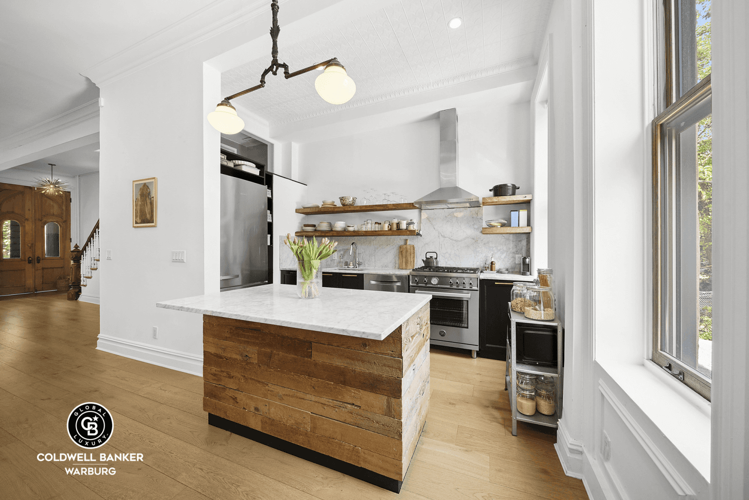 Gorgeous Owner's Duplex in Carroll Gardens Brownstone Built in 1899 and set on one of Carroll Gardens most picturesque Place Blocks, this impeccably maintained owner's duplex offers a rare opportunity ...