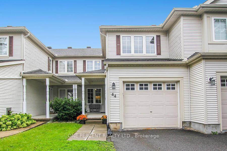 Nestled in a quiet corner of Stonebridge, this three bedroom, three bathroom townhome is the perfect starter home for the young family.