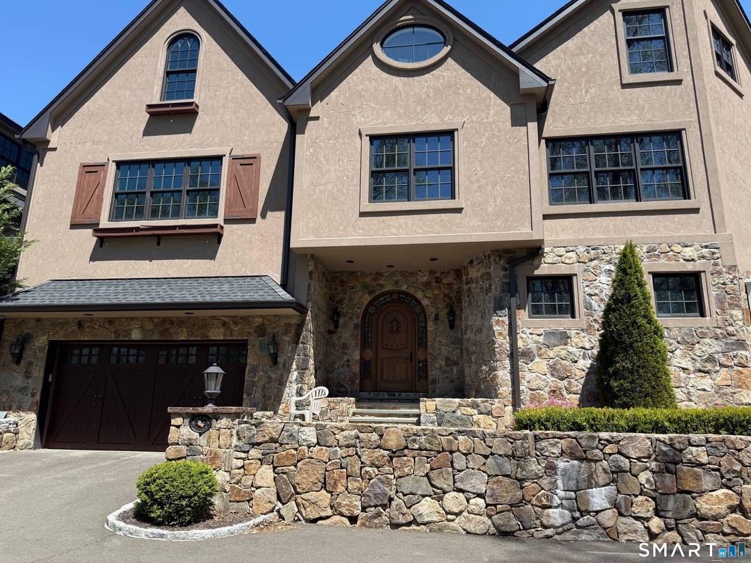 Perfect opportunity to tailor a new home to your personal needs.