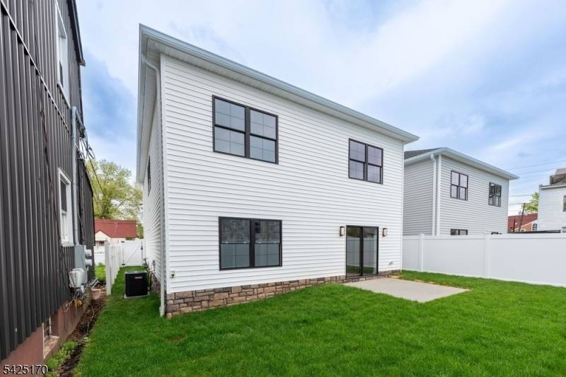 Newly Constructed Bi level home with view of Park !