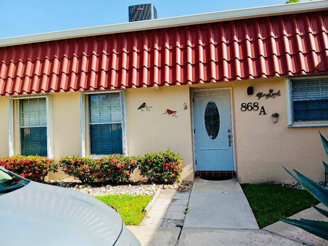 Upgraded 2 Bedroom, 2 Bath Villa in the Heart of Lake WorthWell maintained and featuring several upgrades, this comfortable villa offers two bedrooms and two bathrooms in a prime Lake ...