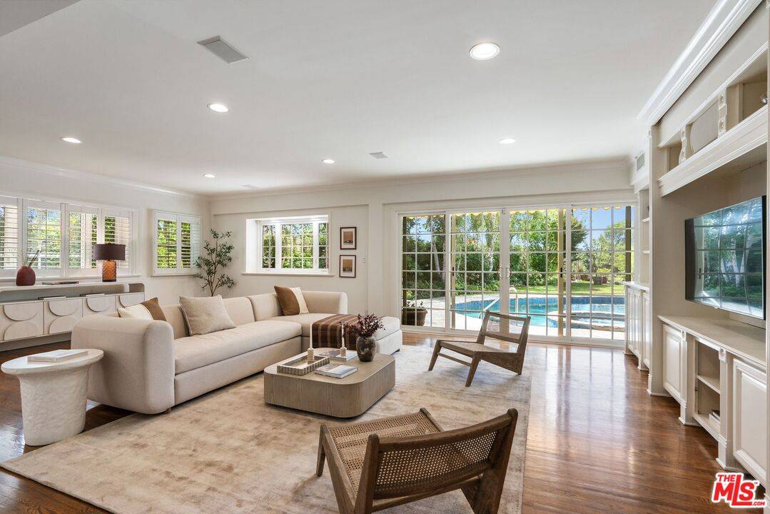 2229   Stradella Rd 5BR Bel Air La