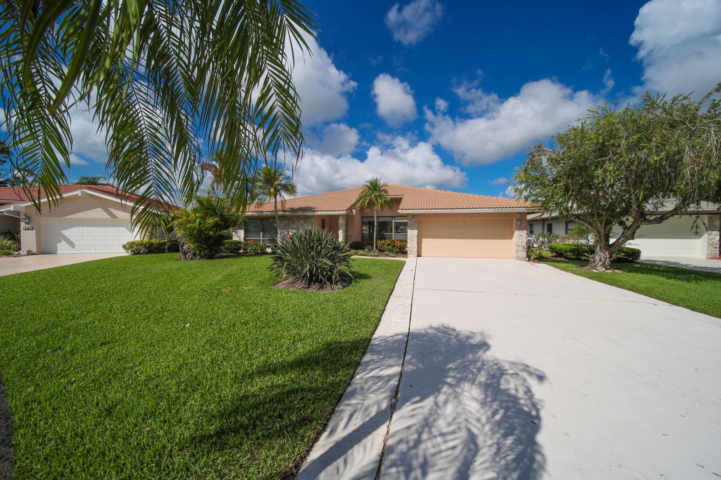 Nestled within the gated community of Martin Downs, this Palm City home offers the ideal blend of comfort, style, and Florida living.