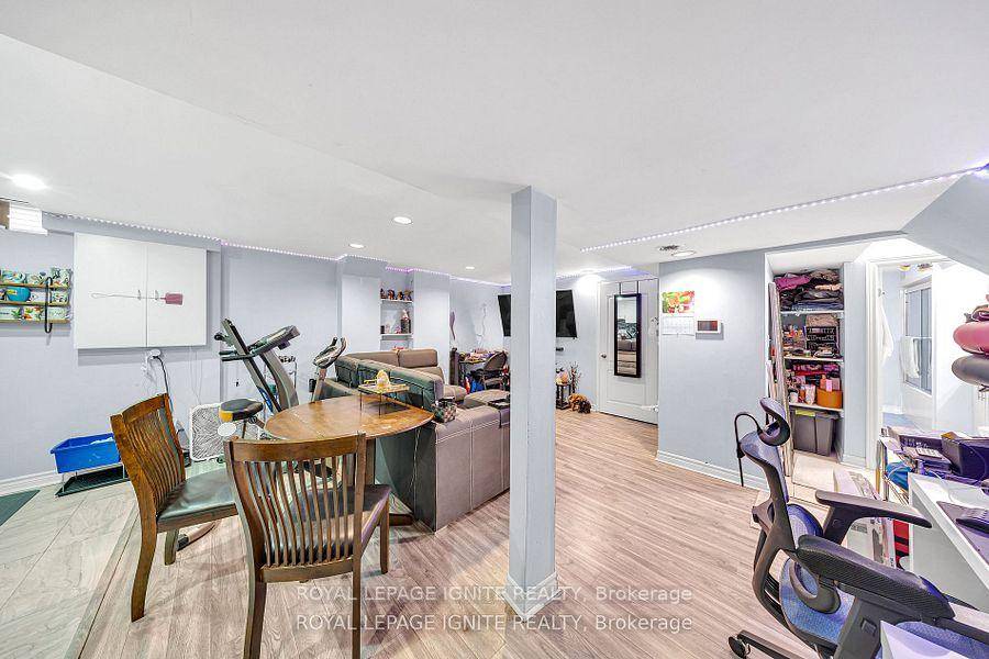 Welcome to this well maintained basement apartment, offering comfort, privacy, and convenience in a quiet, family friendly neighbourhood.