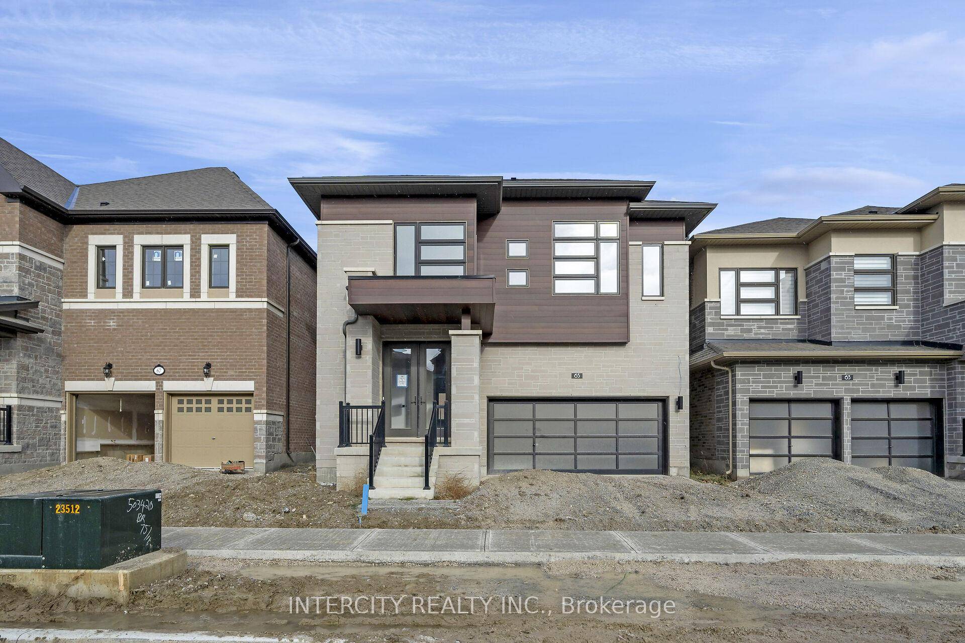 Discover your new home at Mayfield Village this highly sough after The Bright Side community, built by Remington Homes.