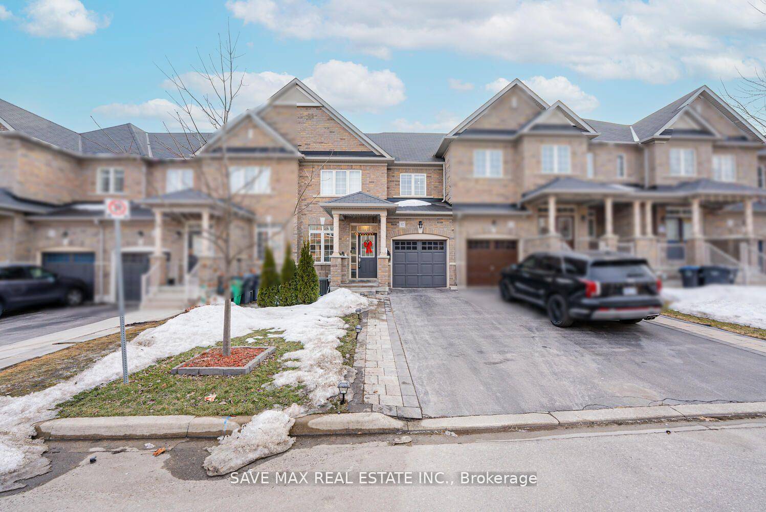 Astonishing East Facing luxurious feel house in Mayfield Village to provide utmost Comfort amp ; Convenience For You And Your Family.