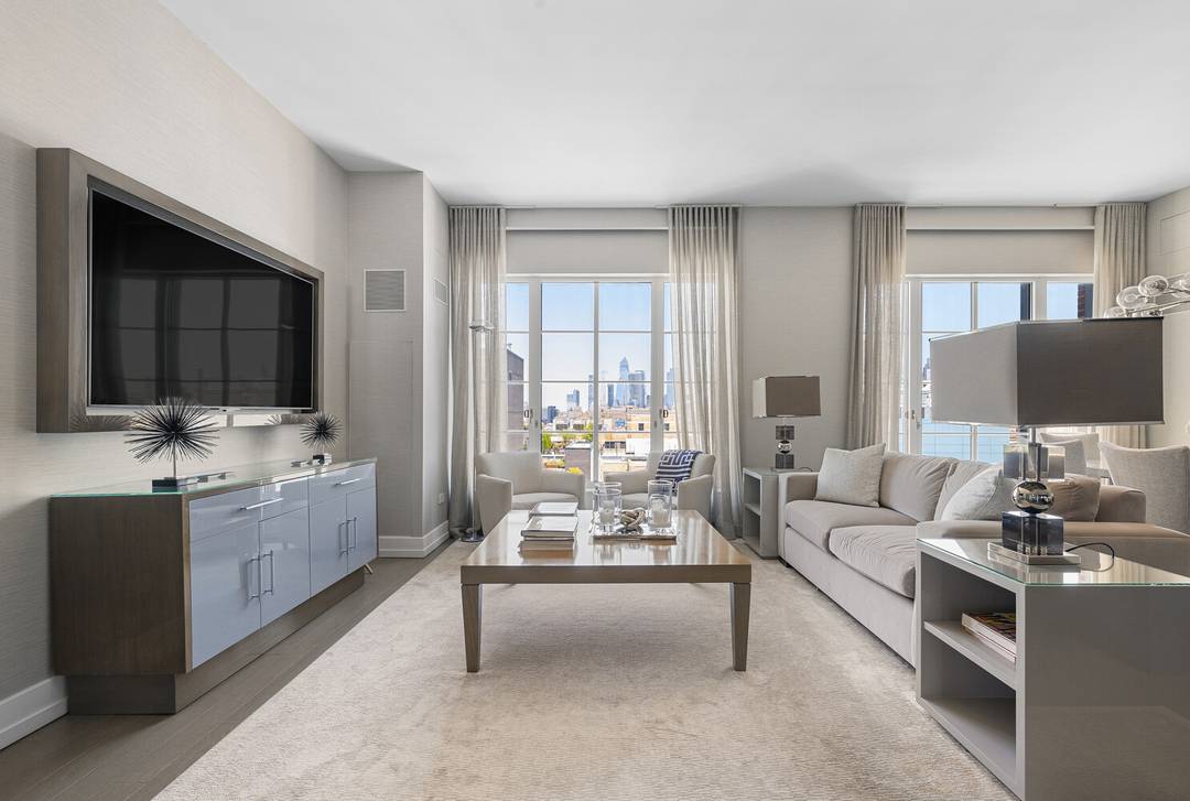 At the crossroads of Soho, Tribeca, and the West Village, 70 CHARLTON stands as a premier expression of downtown luxury.