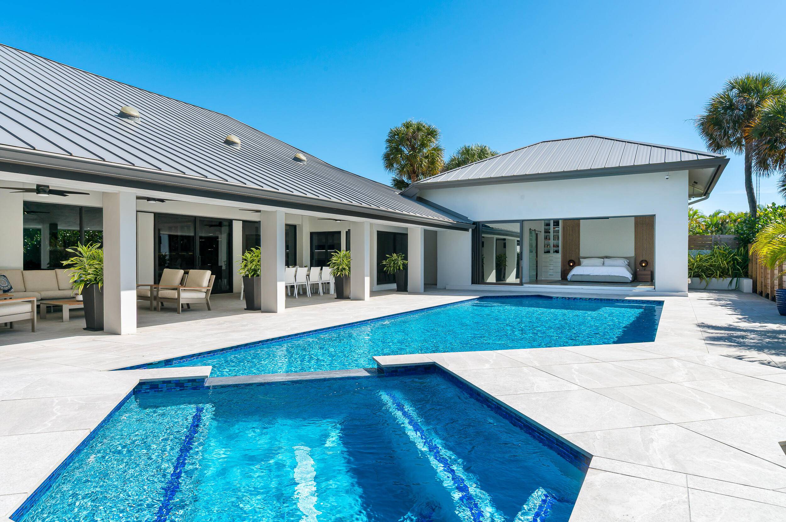 Step into modern bliss with this newly renovated, one story Delaire Country Club masterpiece, set on a prime golf course lot.