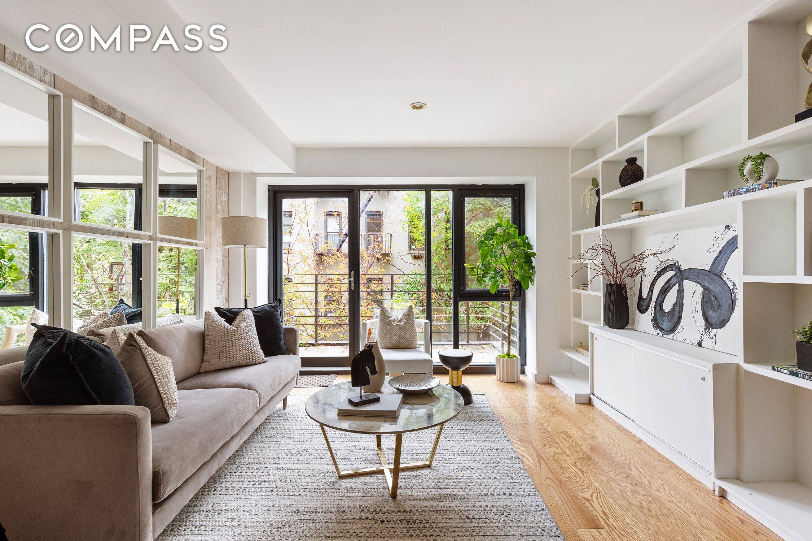 Residence 5B at 251 South 3rd is a bright and spacious 1 Bed home office nursery with a private roof deck located in the heart of Williamsburg !