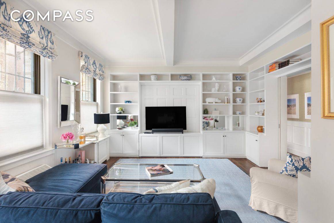 Move right into this stunning 2 bedroom, 1 bath apartment in a distinguished full service prewar cooperative just off Park Avenue in sought after Carnegie Hill.