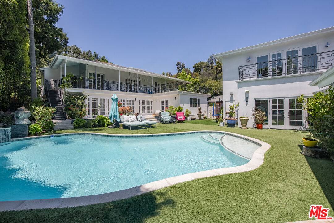 2241   Betty Ln 8BR Beverly Hills Post Office | B.H.P.O. La