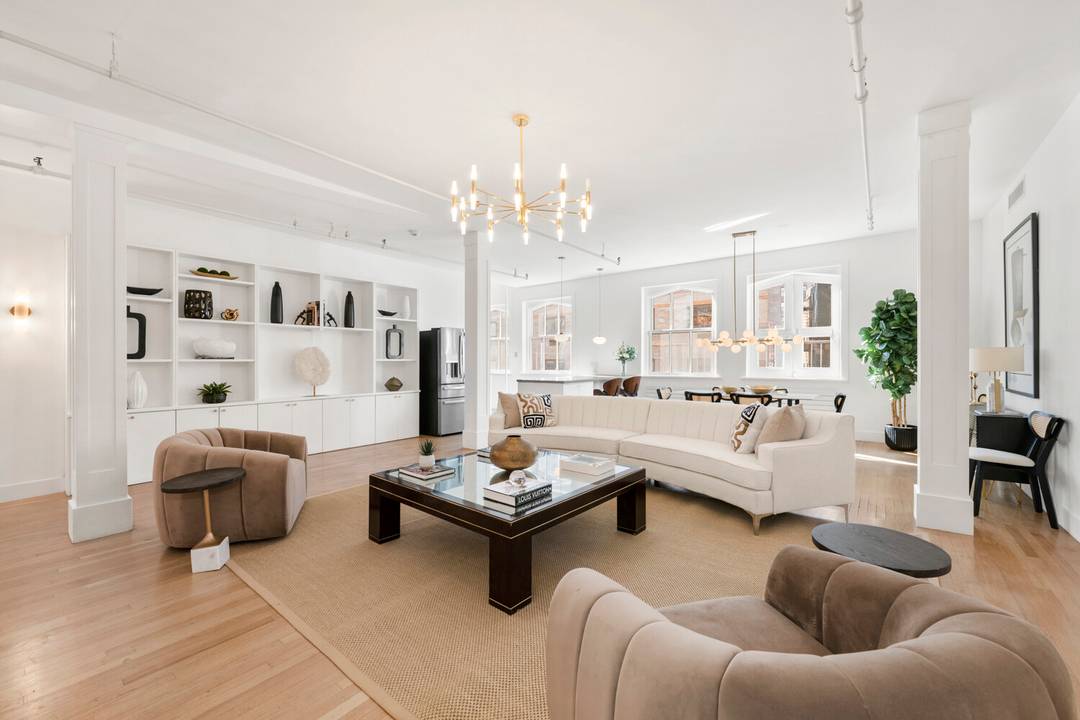 Set along iconic Prince Street, this penthouse three bedroom, two bath penthouse loft with a private office and washer dryer captures the essence of downtown living where historic detail meets ...