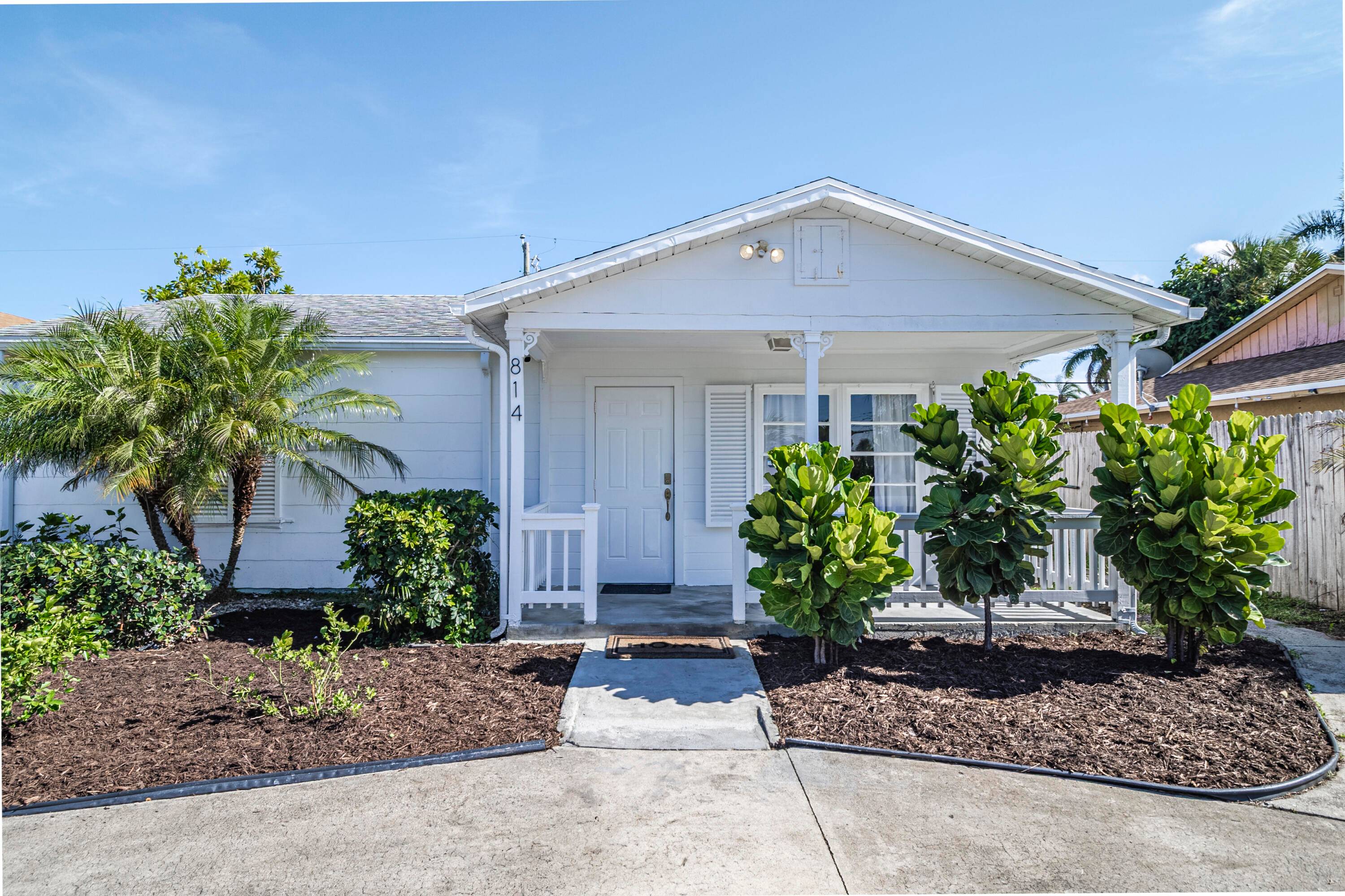 This beautifully updated single family home features 2 spacious bedrooms and 1 full bathroom, making it a perfect fit for a primary residence, vacation retreat, or Airbnb rental.