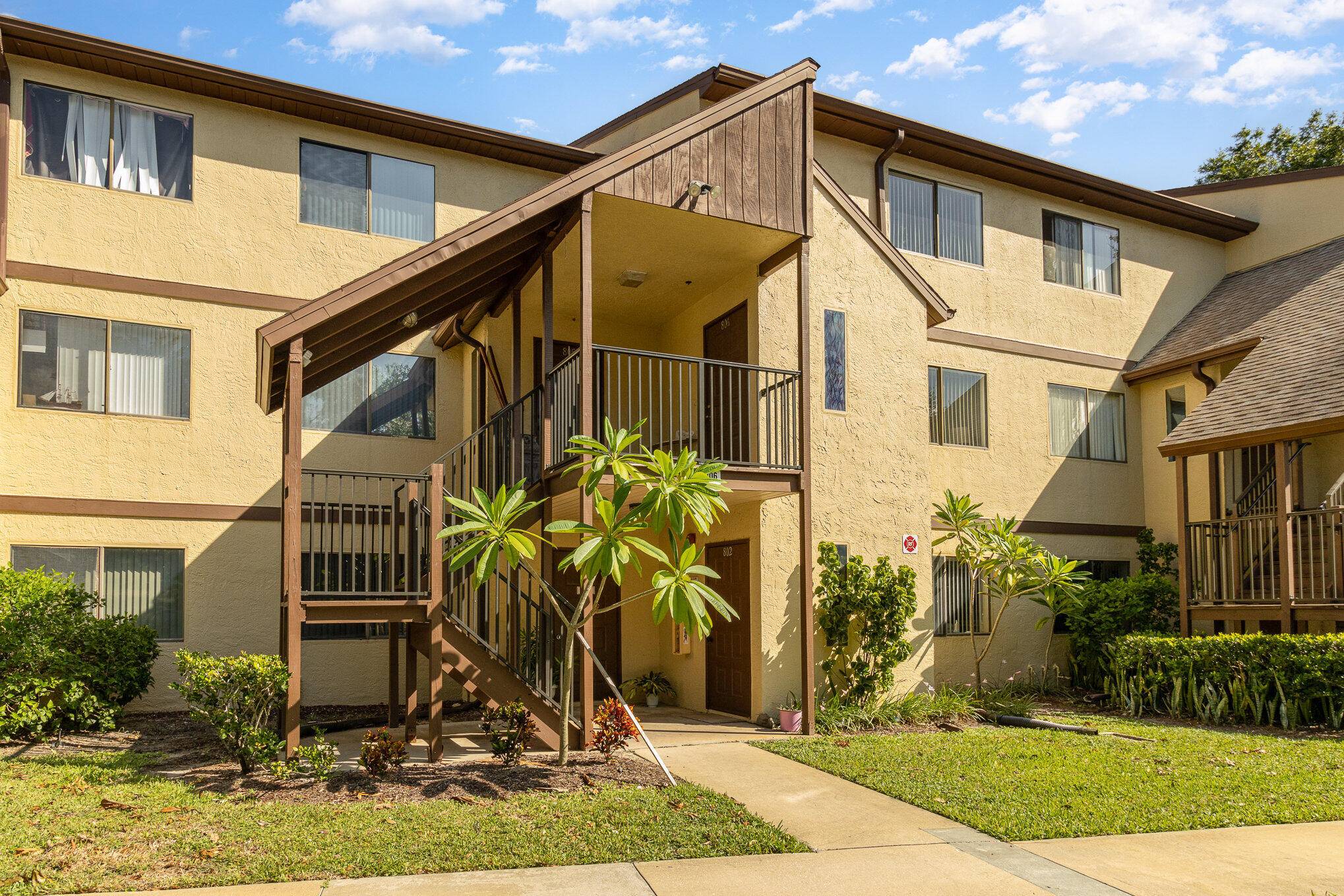 Set amidst scenic grounds in a central location, this beautifully updated, fully furnished condo is perfect for a first time or out of state buyer.