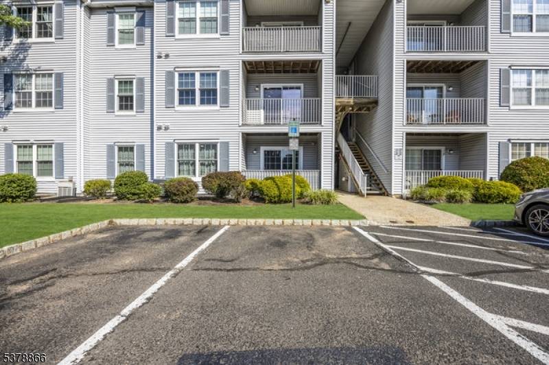 Welcome to this stunning, fully renovated 2025 condominium in one of Bridgewater's most desirable neighborhoods !