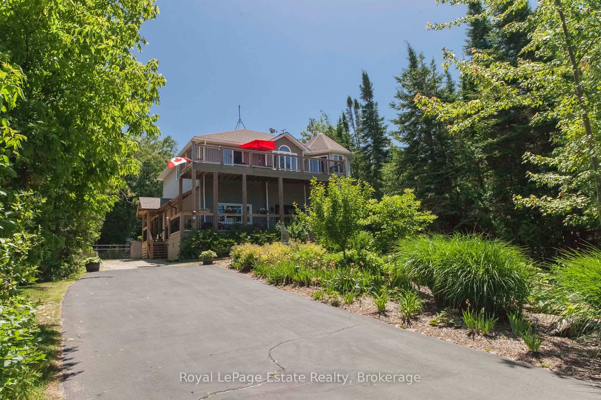 EXQUISITE WATERVIEW BEACH HOME AT FRENCH BAY Rare Opportunity !