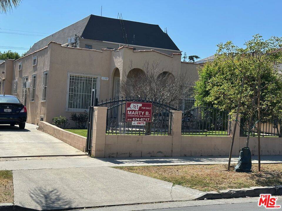 1179  N Berendo St 3BR La