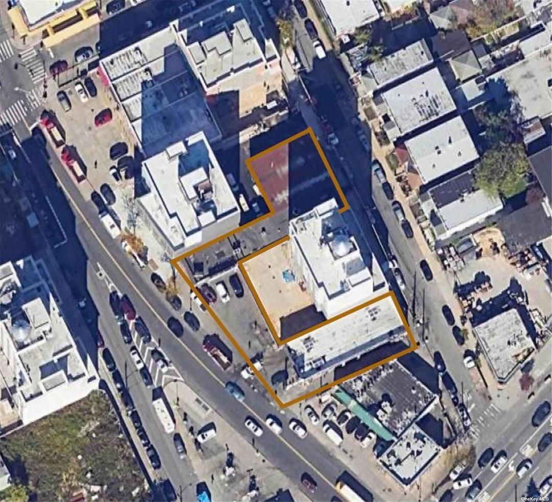 Lot Size 14, 050 SF with dual street frontage Zoning C4 5X, offering versatile development opportunities Buildable SF 5.