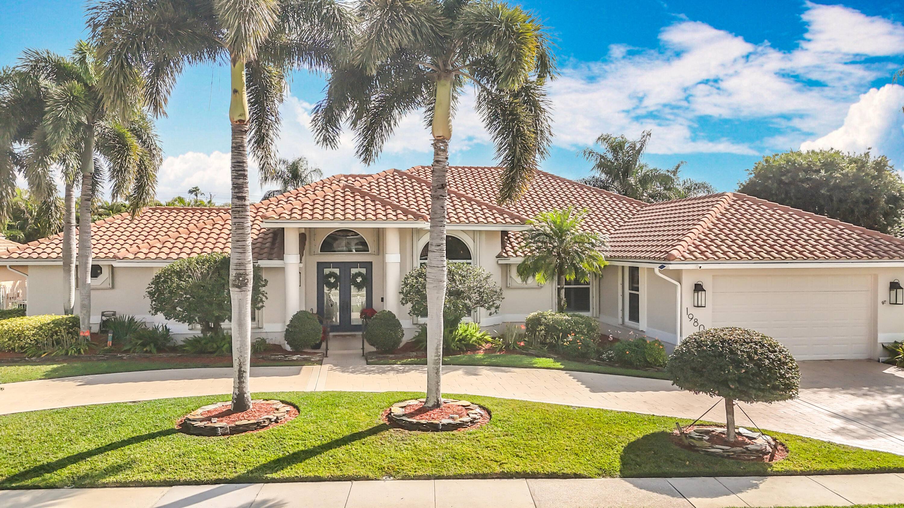 New List Price ! Located in the heart of North America's premier equestrian community, this luxurious Mediterranean style home offers inspiring spaces and an escape from the mundane.