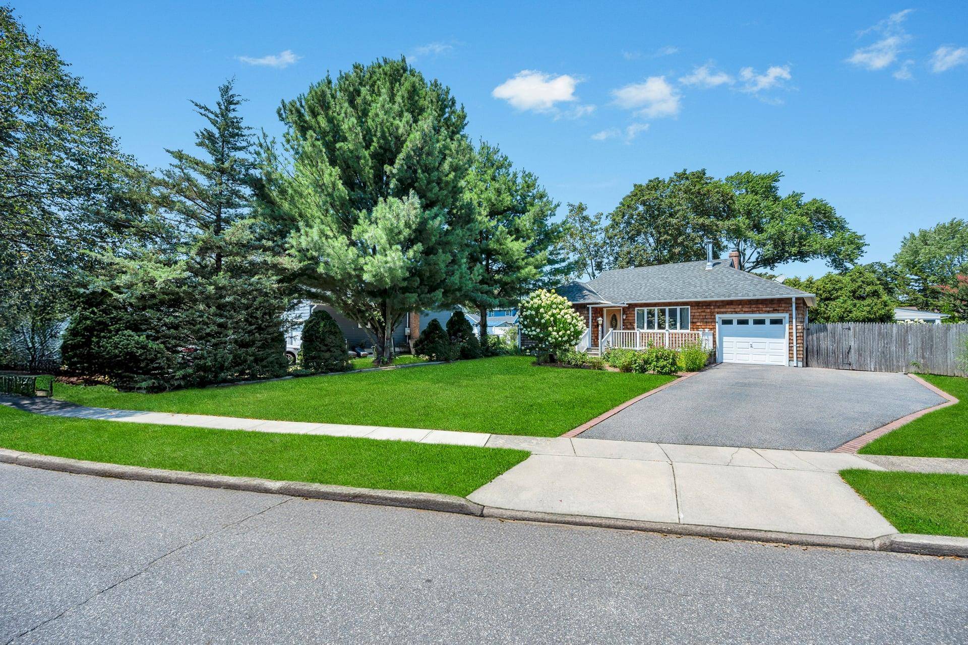 Here is your unicorn. 3 bedroom 1 full bath ranch with full basement and 1 car garage in the heart of Babylon Village.