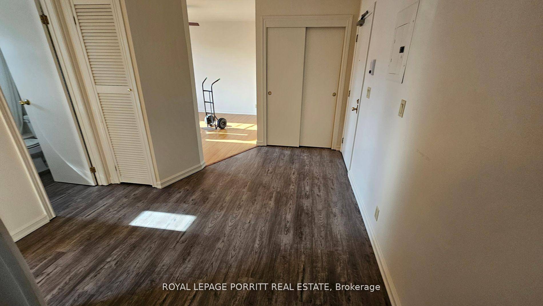Bright amp ; spacious 1 bedroom apartment in the heart of Lake Shore Village !