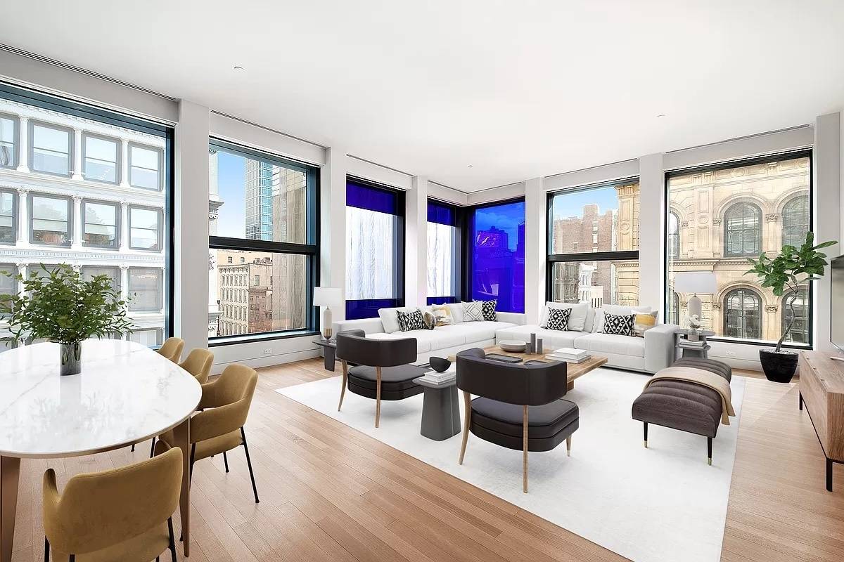 An enviable living destination for the most discerning, Apartment 26 at Soho s exclusive modern masterpiece, 40 Mercer Street, offers the utmost privacy, luxuriousness and discretion for its privileged resident.