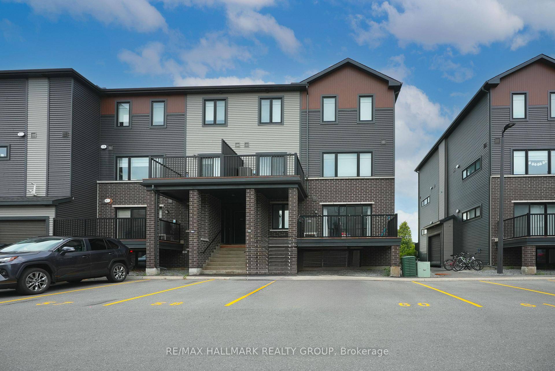 Modern amp ; Affordable Living in the Heart of Kanata !