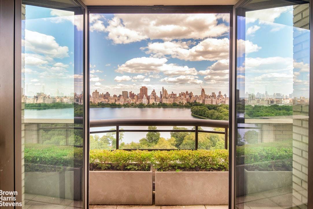 Penthouse Paradise with Huge Views !