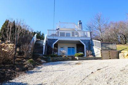 Montauk Beach House With Ocean Views!