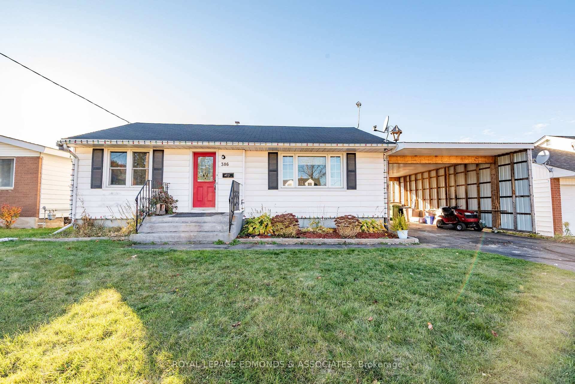 Fantastic East End location !