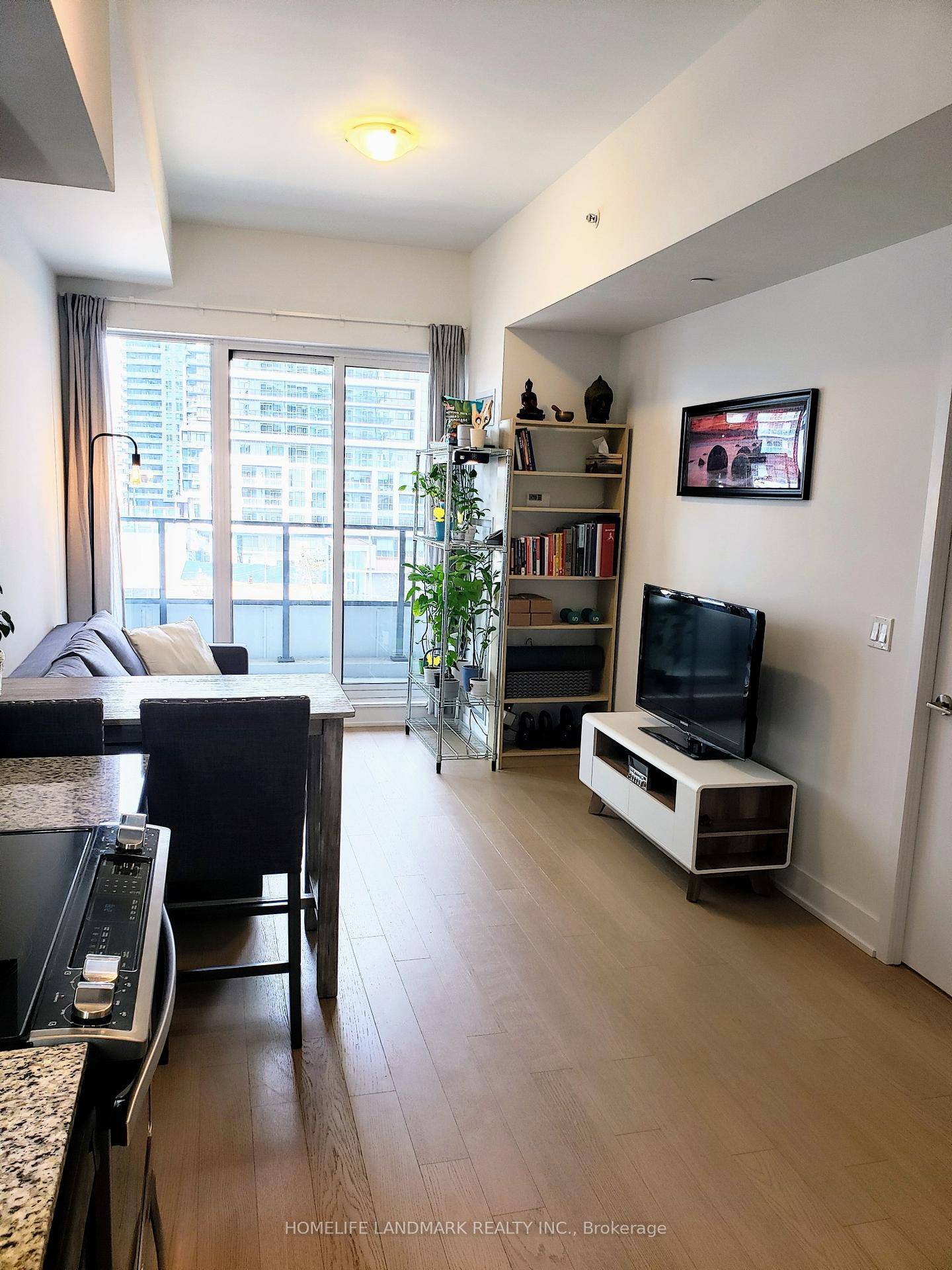 Functional 1 bedroom layout with 1 locker amp ; 1 garage parking included.