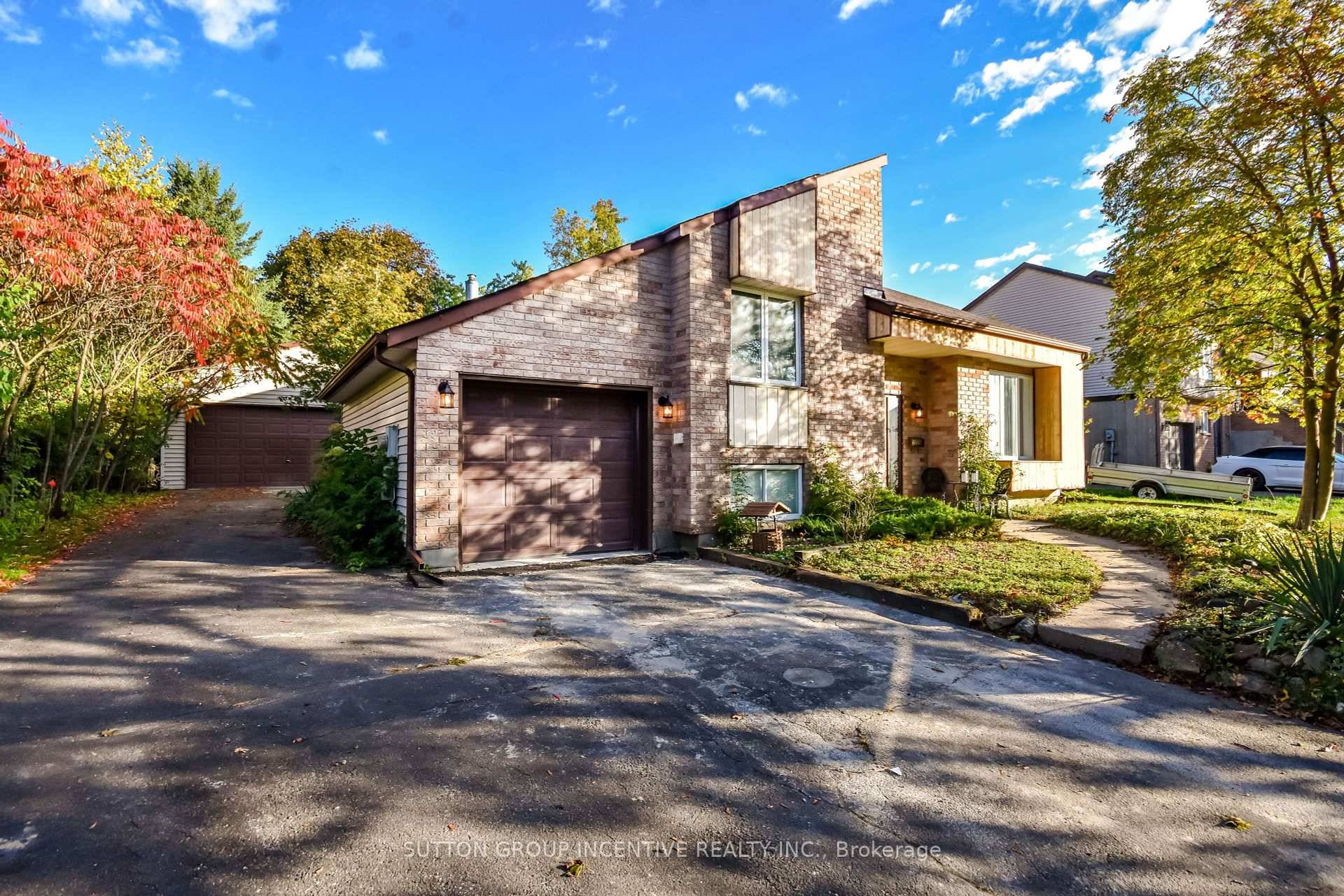 This raised bungalow in the beautiful town of Stroud is quietly tucked away on a large and mature lot, and conveniently under 10 minutes to amenities in South Barrie.
