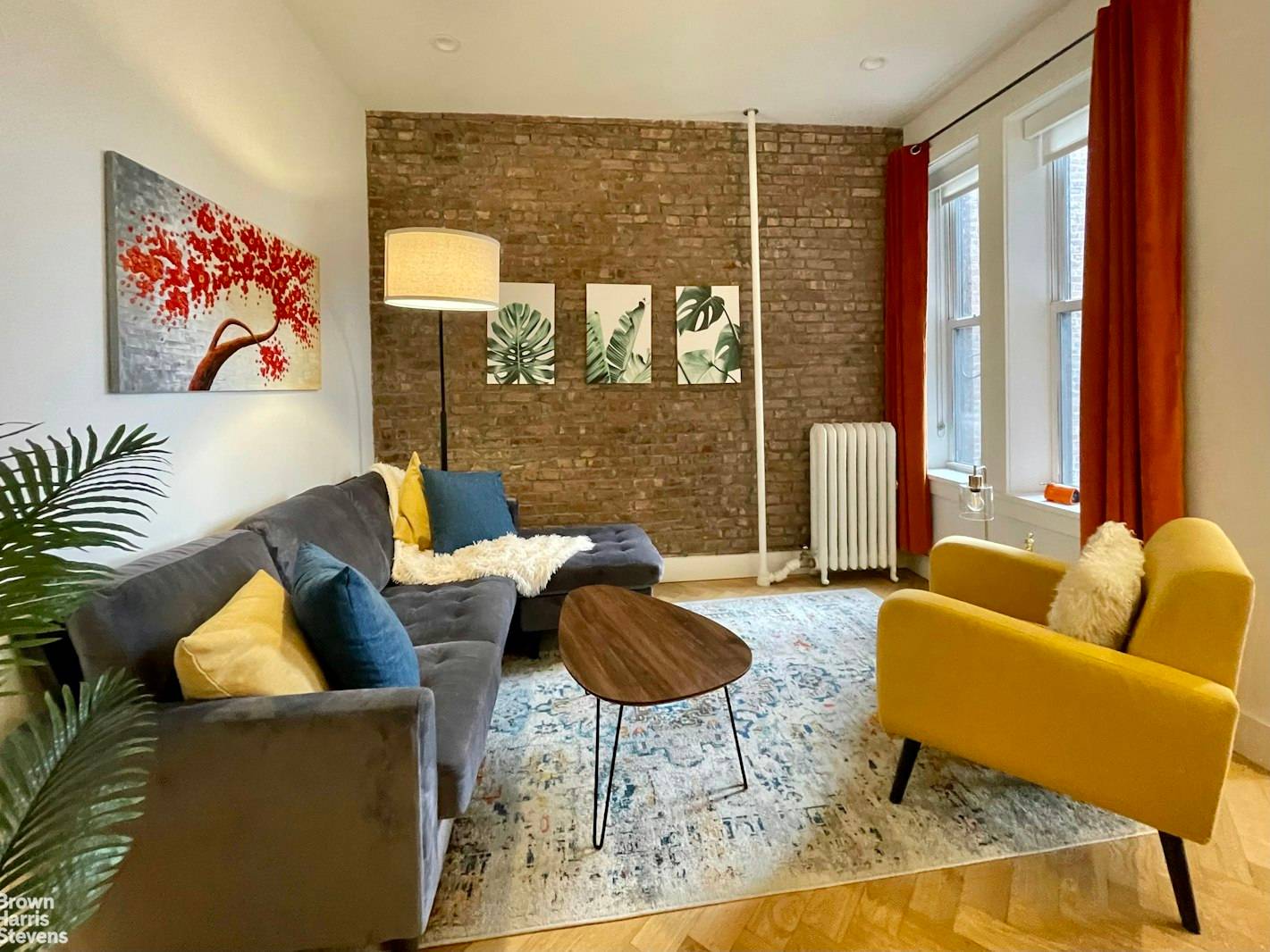 Lease Takeover April 15, 2024 August 31, 2024Gorgeous fully renovated one bedroom unit available, furnished or unfurnished, for a lease takeover starting April 15, through August 31, with the possibility ...