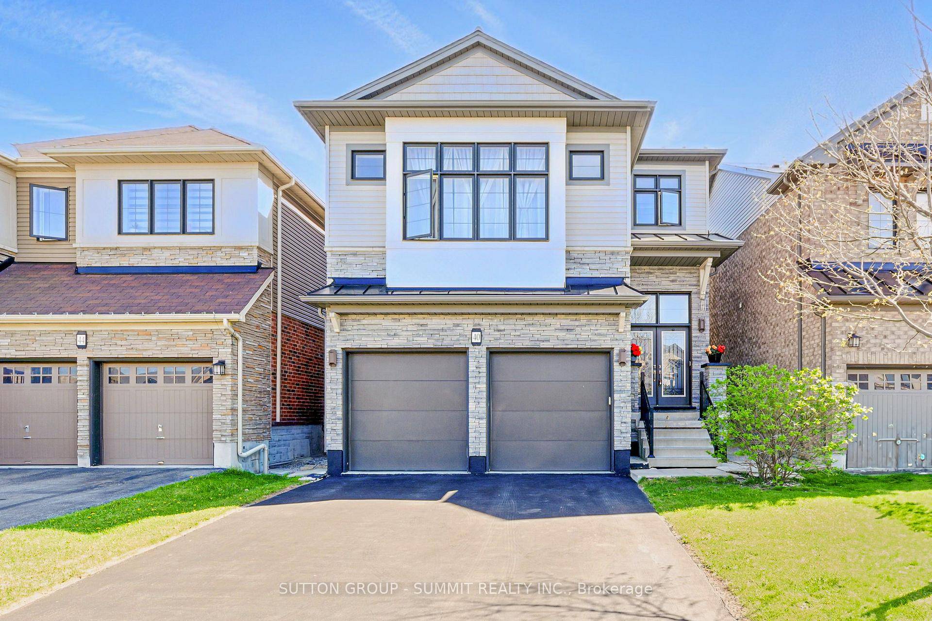 Discover this exceptional home in the sought after Heritage Green area of Stoney Creek, featuring top of the line Thermador appliances including a 6 burner gas stove and refrigerator.