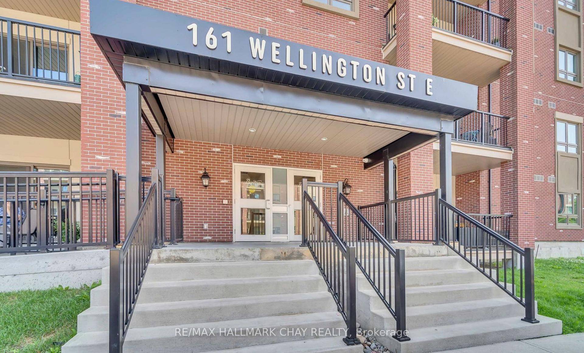 Enjoy living at THE CHARLES in downtown Alliston !