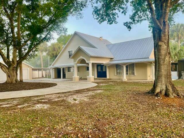 Welcome to this Stunning two story ranch Estate situated on 3 beautiful acres !