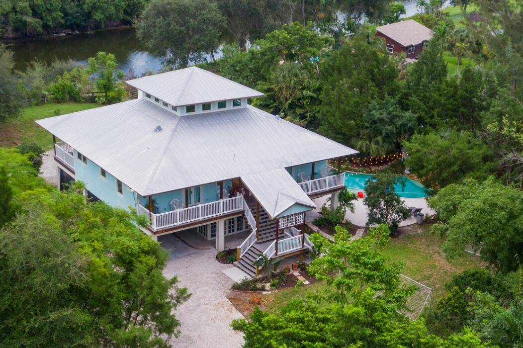 Beautiful, fully furnished home with unique architecture in a very quite hidden private neighborhood.